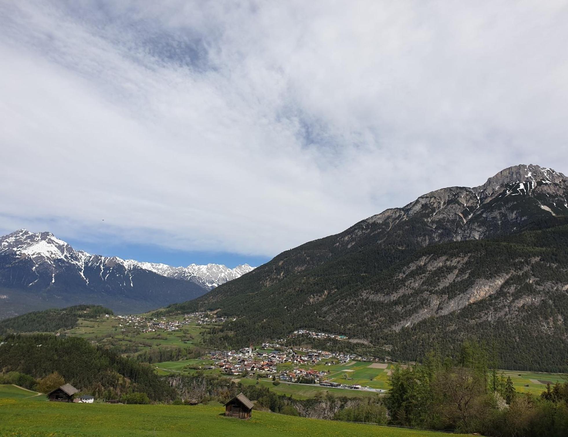 Gaestehaus Falkenblick Arzl im Pitztal Exterior photo