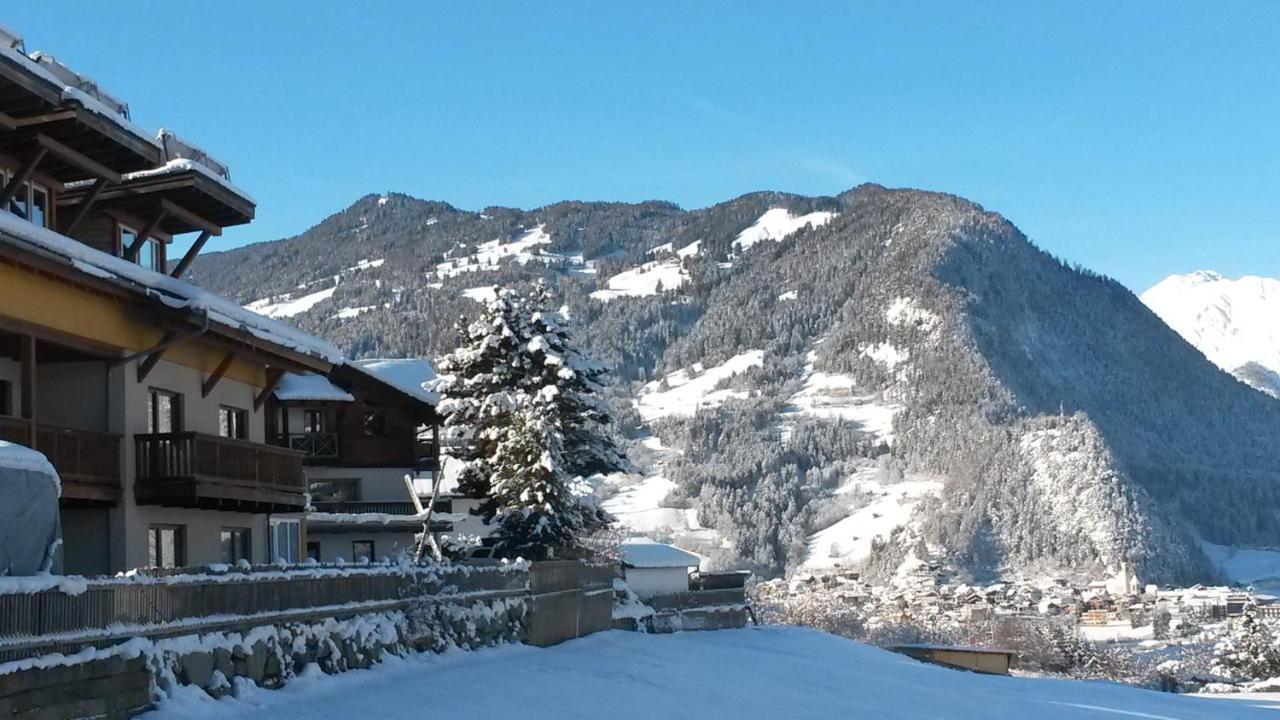 Gaestehaus Falkenblick Arzl im Pitztal Exterior photo